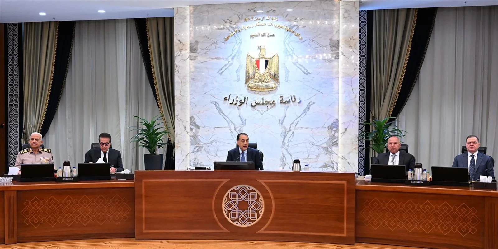 رئيس الوزراء: جولات في المنطقة الاقتصادية لقناة السويس تعزيزاً لجهود الدولة في دعم الصناعات المحلية رئيس الوزراء: جولات في المنطقة الاقتصادية لقناة السويس تعزيزاً لجهود الدولة في دعم الصناعات المحلية