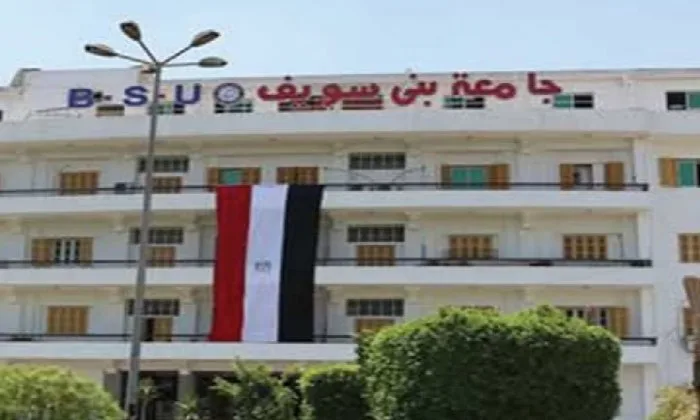 رئيس جامعة بني سويف: اختبارات الفصل الدراسي الثاني في مركز التعلم المدمج تبدأ في يوليو المقبل رئيس جامعة بني سويف: اختبارات الفصل الدراسي الثاني في مركز التعلم المدمج تبدأ في يوليو المقبل