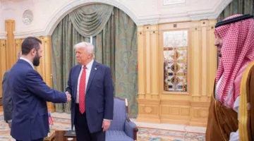 ترامب يشيد بالشريعة: شاب مفعم بالقوة وقادة الثورة يدهشون.