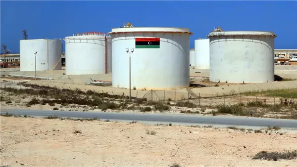 شركة سرت للنفط والغاز الليبية تعلن وقف النقل البري إلى المنطقة الغربية مع تدهور الأوضاع الأمنية في طرابلس