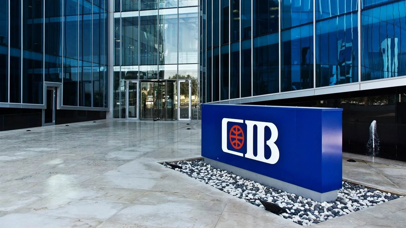 إذا كنت ستأخذ قرضاً بقيمة 100 ألف من البنك التجاري الدولي CIB، ما ستكون قيمة القسط الشهري؟
