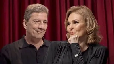 بعد ربع قرن من الزواج.. يسرا: لا زلت أحرص على حماية زوجي من الحسد