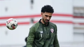مصدر من نادي الزمالك يكشف تفاصيل استبعاد عواد بعد خطأه في مباراة بيراميدز بالدوري.