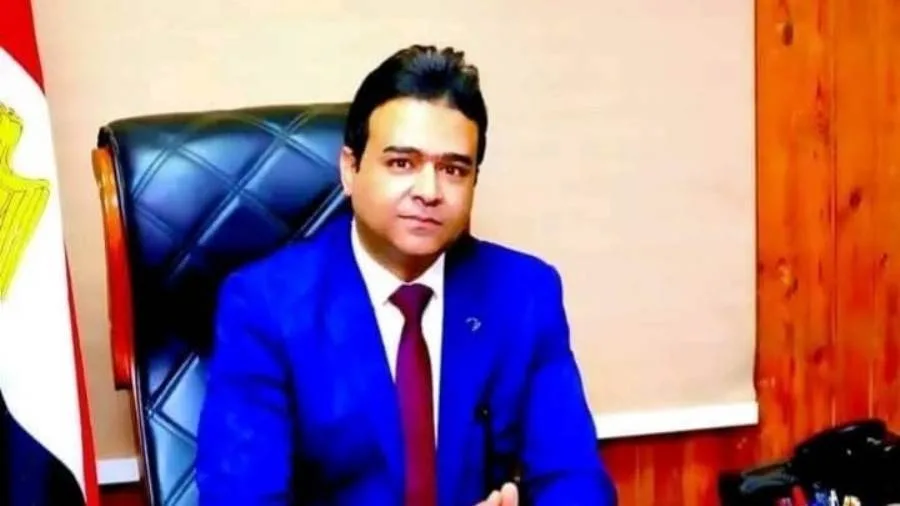 وكيل وزارة الصحة في سوهاج يعلن عن إجراء 12 عملية إزالة مياه بيضاء بتقنية الفاكو في مستشفى طهطا للعيون