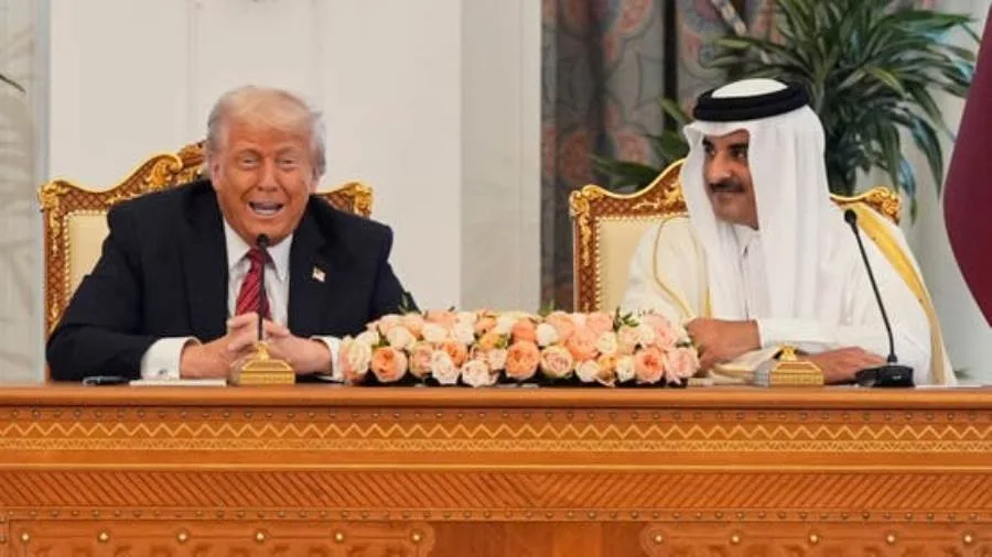 خادم قطر والرئيس الأمريكي يناقشان أحدث المستجدات الإقليمية والعالمية