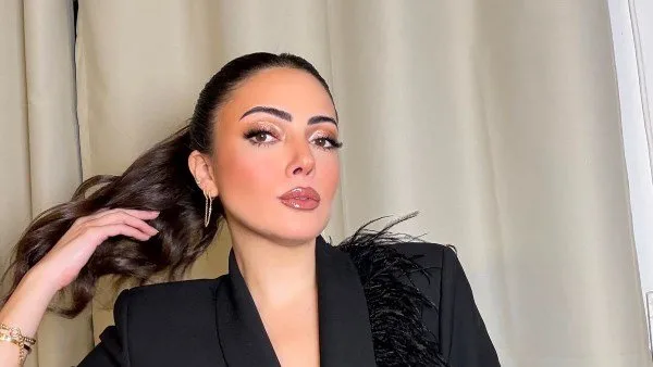 «مخرجة جديدة».. وئام مجدي تتفق على مشروع سينمائي جديد