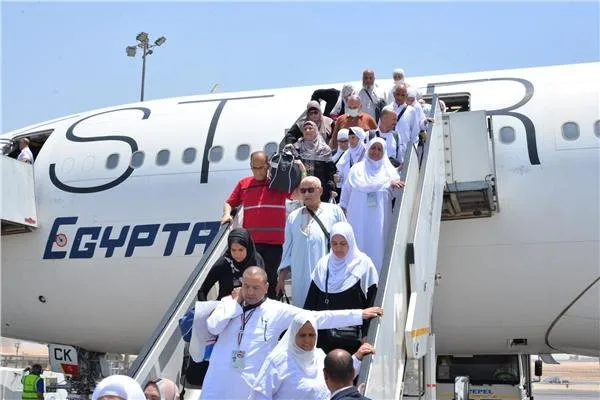 مصر للطيران تبدأ لأول مرة في نقل حجاج من سيراليون