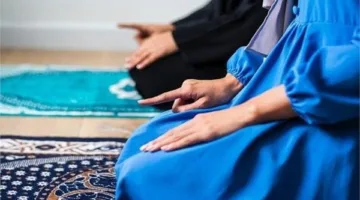 هل يُسمح للمرأة بالصلاة في منزلها خلف الإمام؟ الإفتاء توضح ذلك