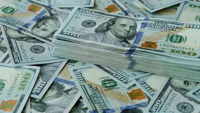 سعر الدولار مقابل الجنيه المصري اليوم الخميس 15 مايو 2025 حسب أحدث البيانات