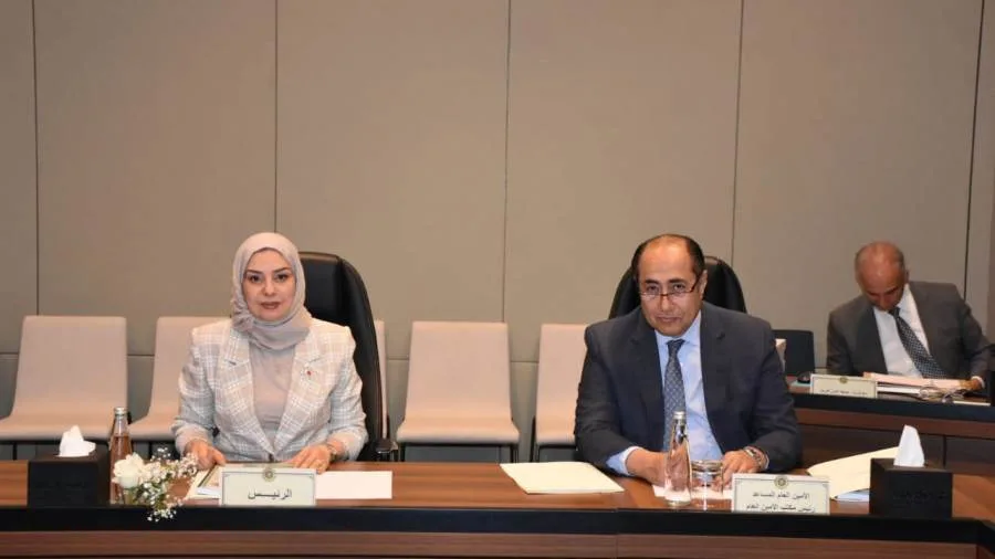 سفيرة البحرين في مصر تقود اجتماع هيئة متابعة تنفيذ القرارات والالتزامات.