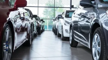 مستقبل أسعار السيارات والسلع بعد هبوط الدولار: تفاصيل غير متوقعة.