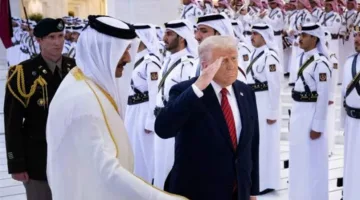 ترامب وأمير قطر يشاهدان “العرضة” (فيديو)