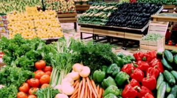 أسعار الفواكه والخضروات في سوق العبور اليوم الخميس، 15 مايو 2025