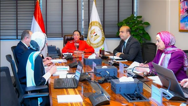 وزيرة البيئة: لدينا خطة محددة لإعادة تدوير جميع أنواع المخلفات.