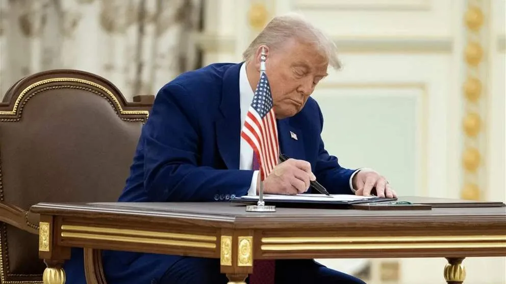 ترامب: سنضمن أمن الشرق الأوسط ونتجه نحو اتفاق قريب مع إيران ترامب: سنضمن أمن الشرق الأوسط ونتجه نحو اتفاق قريب مع إيران