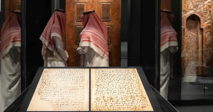 ورشة عمل تستعرض تاريخ الخط المكي الأصيل في بينالي الفنون الإسلامية بجدة ورشة عمل تستعرض تاريخ الخط المكي الأصيل في بينالي الفنون الإسلامية بجدة