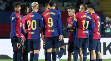 “الرقم 10” … فليك ينضم إلى قائمة مميزة في تاريخ برشلونة