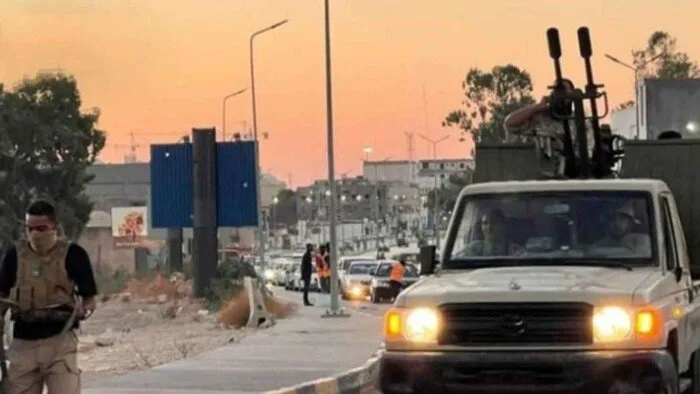 اغتيالات ورعب وخراب.. الحكومة الليبية تُعلن عن تفاصيل المواجهات في طرابلس اغتيالات ورعب وخراب.. الحكومة الليبية تُعلن عن تفاصيل المواجهات في طرابلس