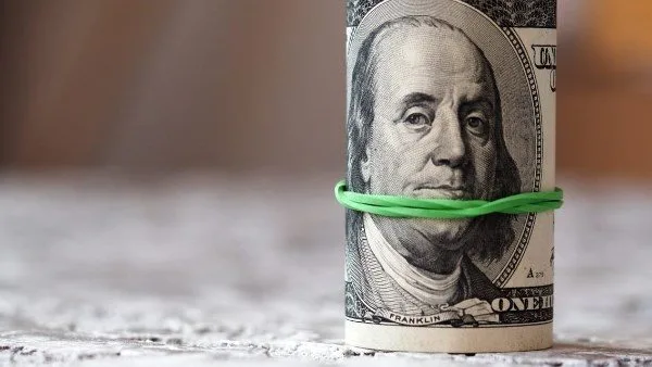 سعر الدولار أمام الجنيه اليوم الجمعة 23 مايو 2025 عقب قرار البنك المركزي. سعر الدولار أمام الجنيه اليوم الجمعة 23 مايو 2025 عقب قرار البنك المركزي.