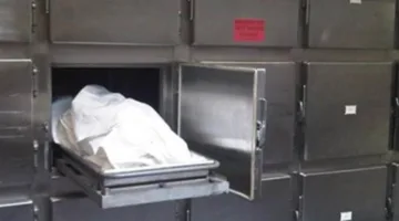وفاة موظف متقاعد تحت عجلات قطار قرب مزلقان الشيخ هارون في أسوان