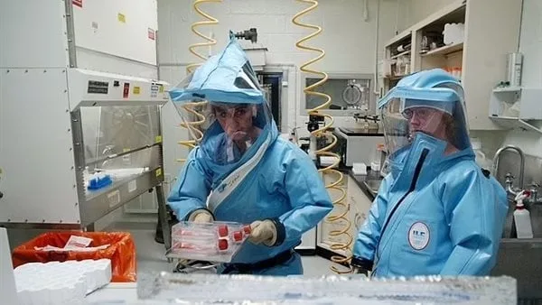 إغلاق مختبر أمريكي خطير إثر مشاجرة بين عاشقين إغلاق مختبر أمريكي خطير إثر مشاجرة بين عاشقين