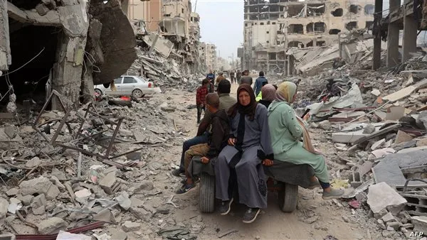 إعلام فلسطيني: مقتل صحفي وعدد من أفراد أسرته جراء قصف منزلهم في خان يونس إعلام فلسطيني: مقتل صحفي وعدد من أفراد أسرته جراء قصف منزلهم في خان يونس