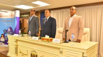 محافظ أسيوط يشارك في ورشة عمل توعوية عن التحول الرقمي ودعم الشباب