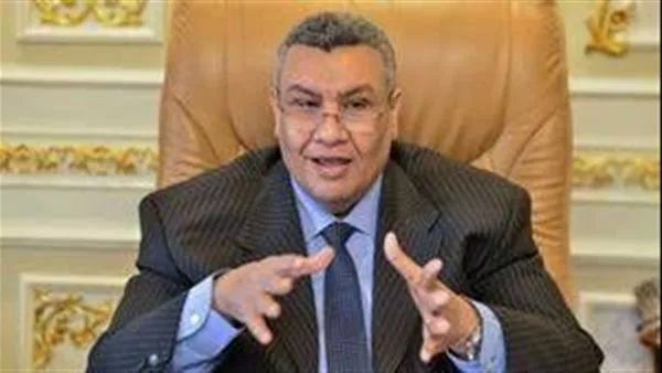 مصطفى سالم: صرف 4 جنيهات شهريًا للمكلفين بالخدمة العامة يُعتبر أزمة خطيرة مصطفى سالم: صرف 4 جنيهات شهريًا للمكلفين بالخدمة العامة يُعتبر أزمة خطيرة