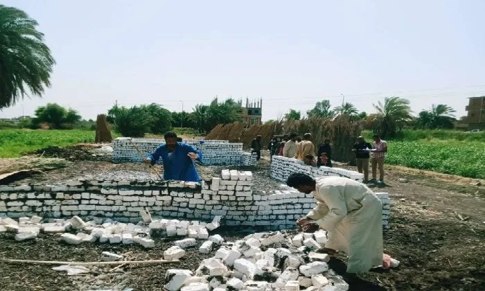 أسوان تستمر في استعادة أراضي الدولة.. إزالة 44 حالة تعدٍ خلال حملة شاملة أسوان تستمر في استعادة أراضي الدولة.. إزالة 44 حالة تعدٍ خلال حملة شاملة