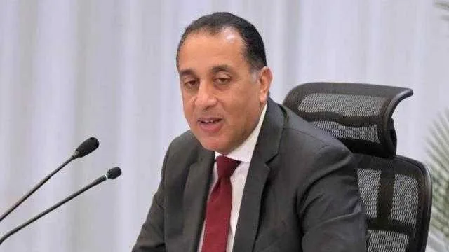مدبولي يزور منجم السكرى للذهب في منطقة مرسى علم بالصحراء الشرقية.