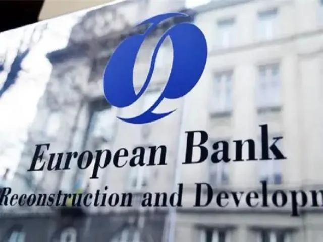 البنك الأوروبي لإعادة الإعمار يتنبأ بزيادة نمو الاقتصاد المصري بنسبة 3.8% بحلول نهاية يونيو القادم
