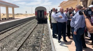 وزير النقل يزور محطة قطار بئر العبد في شمال سيناء