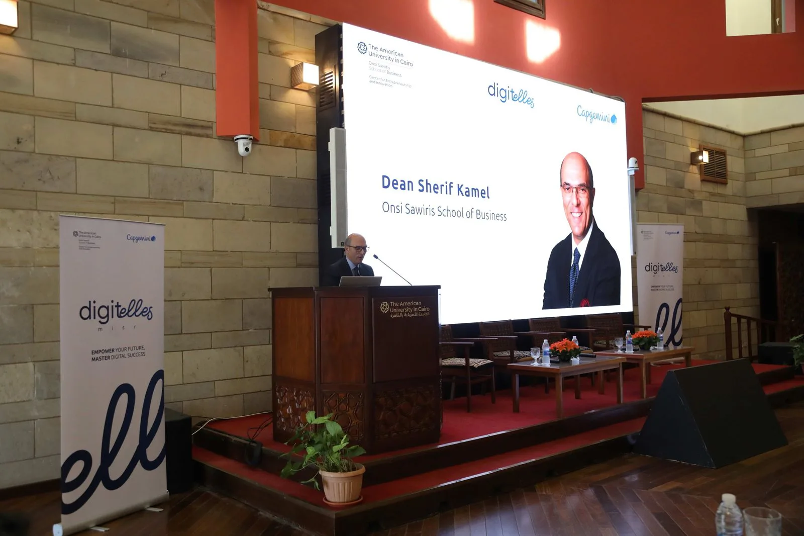 الجامعة الأمريكية وكابجيميني يعلنان عن مبادرة “ديجيتيل مصر” لتزويد النساء بمهارات الذكاء الاصطناعي والتسويق الرقمي الجامعة الأمريكية وكابجيميني يعلنان عن مبادرة “ديجيتيل مصر” لتزويد النساء بمهارات الذكاء الاصطناعي والتسويق الرقمي