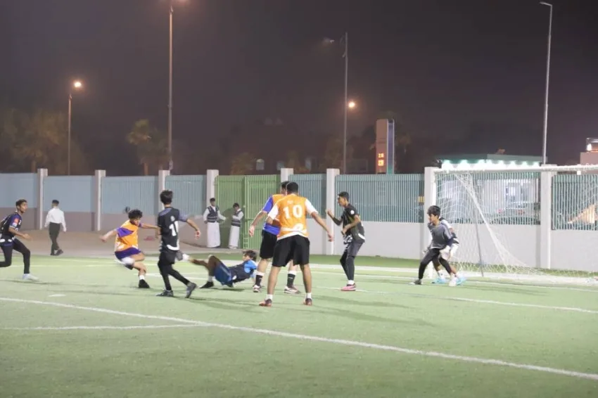 مدرسة صهيب الرومي تفوز بكأس كرة القدم وتمثل الأحساء في نهائي نخبة المملكة