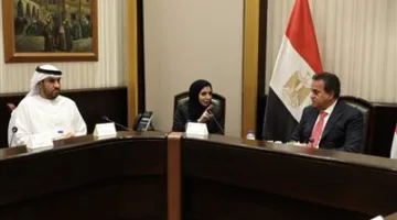 وزير الصحة يناقش مع المدير التنفيذي للمنشآت الصحية في الإمارات تحسين الخدمات الطبية
