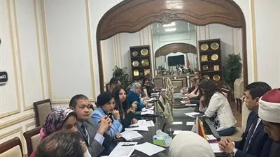 أسبوع التنسيقية: إقامة 3 ورش عمل حول تأثيرات الصراع بين الصين وأمريكا على الاستقرار العالمي، ودراسة مشروع قانون لتنظيم الفتوى، ومبادرات لمكافحة العنف لدعم المرأة والطفل وتعزيز التنمية البشرية. أسبوع التنسيقية: إقامة 3 ورش عمل حول تأثيرات الصراع بين الصين وأمريكا على الاستقرار العالمي، ودراسة مشروع قانون لتنظيم الفتوى، ومبادرات لمكافحة العنف لدعم المرأة والطفل وتعزيز التنمية البشرية.