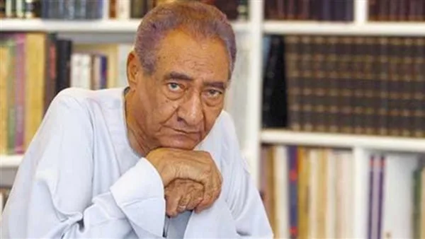 لا أعتبر نفسي ملكية خاصة… وصية عبدالرحمن الأبنودي تُظهر للعالم بعد مرور عشر سنوات (فيديو) لا أعتبر نفسي ملكية خاصة… وصية عبدالرحمن الأبنودي تُظهر للعالم بعد مرور عشر سنوات (فيديو)
