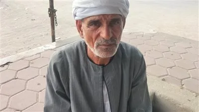 والد «عبد الحافظ» الذي تعرض للاعتداء من قبل مجموعة في الشرقية: أهانوا ابني وأطالب بسرعة القبض على الجناة. والد «عبد الحافظ» الذي تعرض للاعتداء من قبل مجموعة في الشرقية: أهانوا ابني وأطالب بسرعة القبض على الجناة.