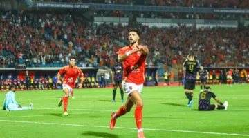 الأهلي يتوج بلقب الدوري للمرة 45 بعد انتصاره الكبير على فاركو