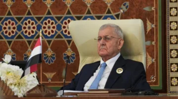 القمة العربية: رشيد يعلن اختتام الجلسة الافتتاحية وبدء الاجتماع المغلق.