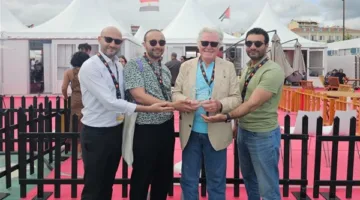جناح مهرجان القاهرة يحصل على جائزة أفضل جناح في مهرجان كان السينمائي.