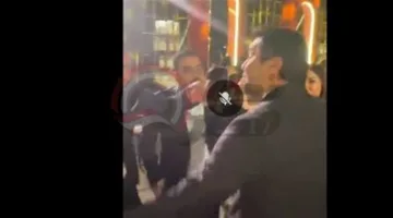عصام الحضري يجذب الأنظار في حفل زفاف ابنة أحمد سليمان.. ورقصة مشتركة مع أحمد حسن (فيديو)