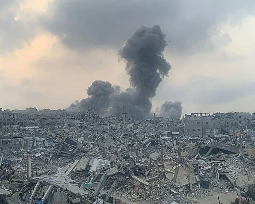 استشهاد 132 فلسطينياً في قصف مكثف للاحتلال على غزة منذ فجر اليوم. استشهاد 132 فلسطينياً في قصف مكثف للاحتلال على غزة منذ فجر اليوم.