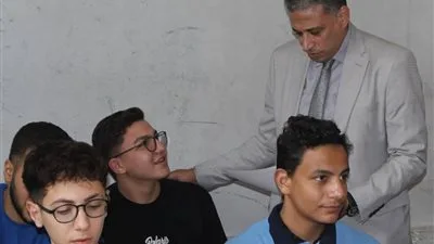 وكيل التعليم في الجيزة: اختبارات المحافظة مُراقبة.. وطلابنا يحتاجون إلى بيئة امتحانية آمنة ومحفزة. وكيل التعليم في الجيزة: اختبارات المحافظة مُراقبة.. وطلابنا يحتاجون إلى بيئة امتحانية آمنة ومحفزة.