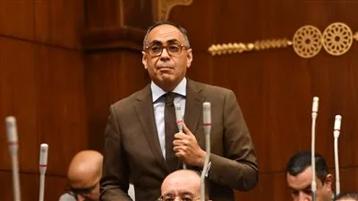 هانى سرى الدين: انتقادات لسيطرة الاستثمار الحكومي وتحذير من إغفال القطاع الخاص في استراتيجية التنمية هانى سرى الدين: انتقادات لسيطرة الاستثمار الحكومي وتحذير من إغفال القطاع الخاص في استراتيجية التنمية