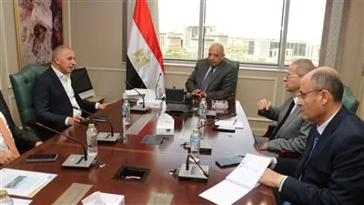 الكهرباء: القطاع الخاص شريك في مشاريع الاستراتيجية الوطنية ونسعى لمواجهة التعديات على الشبكة الكهربائية الكهرباء: القطاع الخاص شريك في مشاريع الاستراتيجية الوطنية ونسعى لمواجهة التعديات على الشبكة الكهربائية