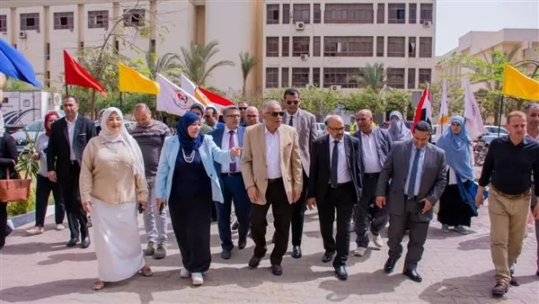 جولة رئيس جامعة طنطا في كليتي التمريض وطب الأسنان: تفاصيل جديدة جولة رئيس جامعة طنطا في كليتي التمريض وطب الأسنان: تفاصيل جديدة