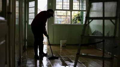 مشروع قانون العمالة المنزلية: رئيس الهيئة البرلمانية للحزب المصري الديمقراطي يستعرض الفئات المستهدفة.
