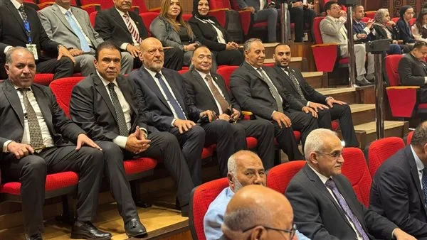تيسير مطر: زيارة تحالف الأحزاب إلى “مجلس الشيوخ” تعكس تقدير المجلس للأحزاب وتعتبر خطوة إيجابية تيسير مطر: زيارة تحالف الأحزاب إلى “مجلس الشيوخ” تعكس تقدير المجلس للأحزاب وتعتبر خطوة إيجابية