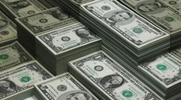 سعر الدولار يصل أعلى مستوى للشراء في مصرف أبو ظبي الإسلامي
